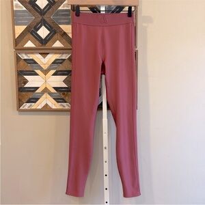 ALO Airlift High-Waist Leggings Limited Edition Mauve Small
